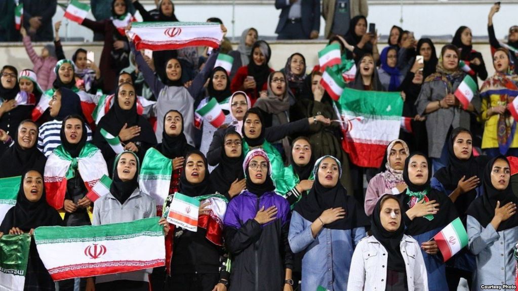 Vrouwen in Iran in het stadion Vrouwen in Iran in het stadion