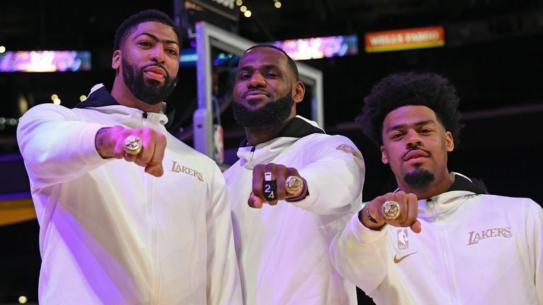 Ring ceremonie Lakers 
